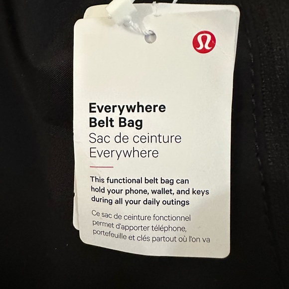 Lululemon Everywhere Belt Bag 1L SPECIAL EDITION PRIDE - Picture 7 of 9